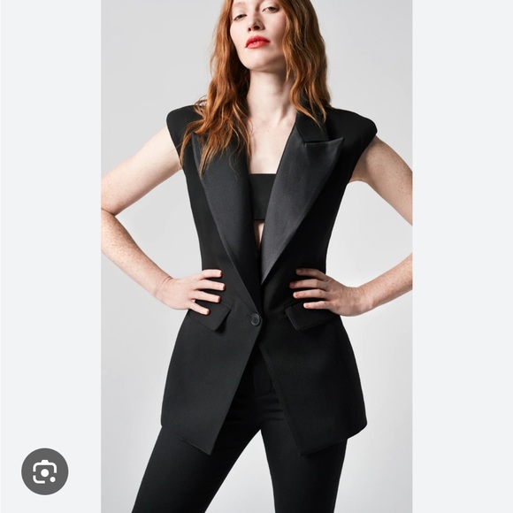 SMYTHE longline blazer with built in bandeau. Worn once for a photoshoot - Picture 2 of 3